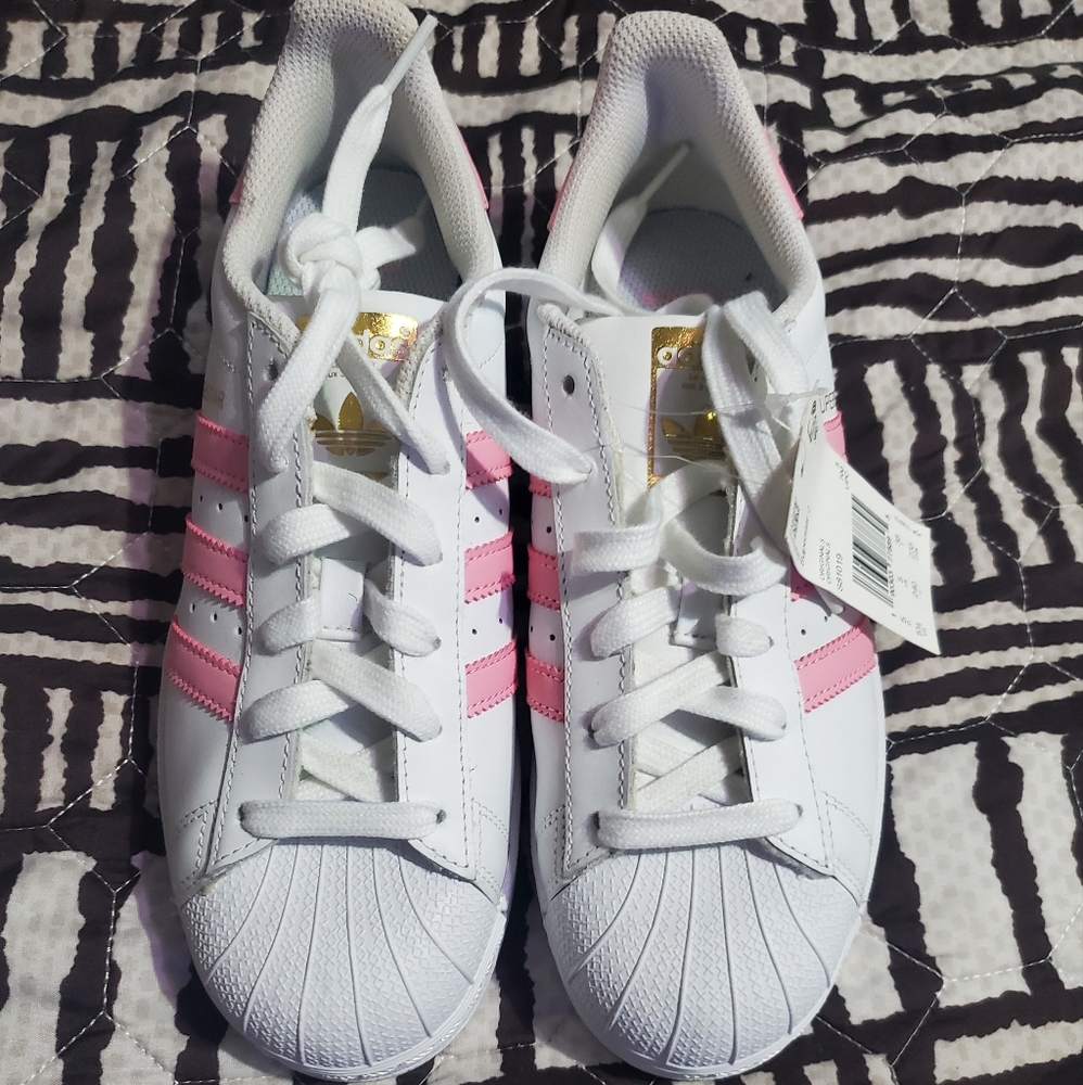 Adidas classic